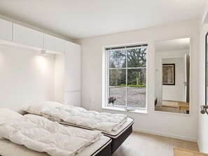 6 bedrooms, Internet