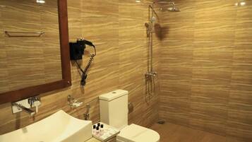 Shower, free toiletries, hair dryer, towels