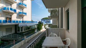 Unclassified image, 2 of 4, button - ~El Palmar 121~ Seaview/ Pool [Beach + Park] (Lido di Jesolo)