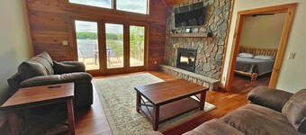 Curt's Cabin on Butternut