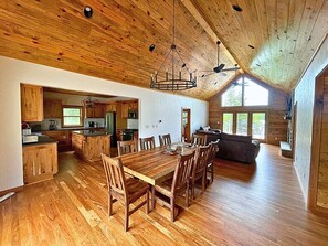 Interior - Curt's Cabin on Butternut (Butternut)
