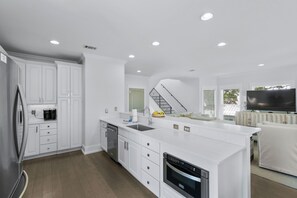 Interior - 80 Blue Sky by Scenic Stays! (Santa Rosa Beach)