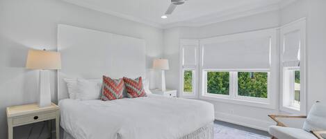 5 bedrooms, free WiFi, bed sheets