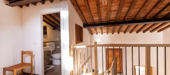 La Fortezza with attention to detail with a splendid view of Marciana