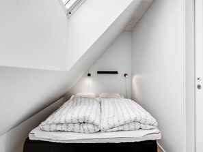 9 bedrooms, Internet