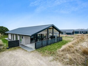 Esterni