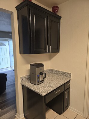 Interior - Saegert Ranch Oasis: 4BR/2.5BA (Killeen)