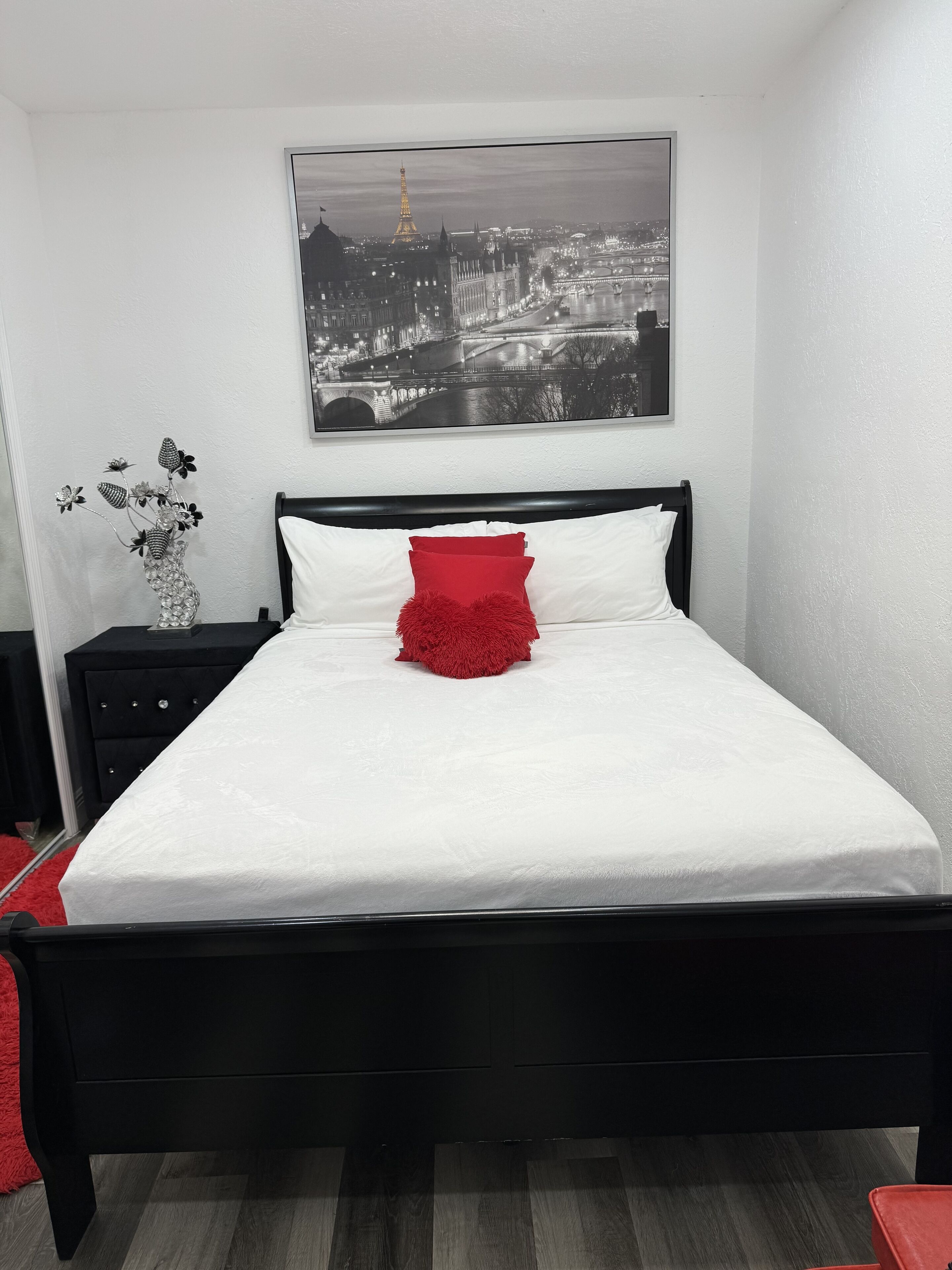 1 soverom, strykejern/-brett, wi-fi og sengetøy