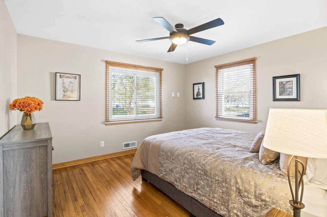 3 Schlafzimmer, Schreibtisch, Bügeleisen/Bügelbrett, kostenloses WLAN