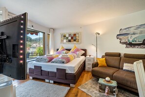 Silitysrauta/-lauta, ilmainen Wi-Fi, vuodevaatteet