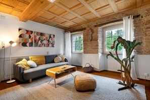 Living area - Apartment 'Ferienwohnung Mühlenstube' with Shared Garden and Wi-Fi (Sasbach)