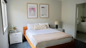 4 habitaciones, tabla de planchar con plancha, wifi y ropa de cama 
