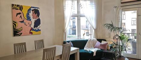 Televisor intel·ligent, videojocs, estèreo i pantalles d'ordinador