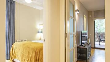 2 bedrooms, internet