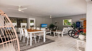 Interior - Naples Chic Retreat  Heated Pool  Prime Spot (Naples)