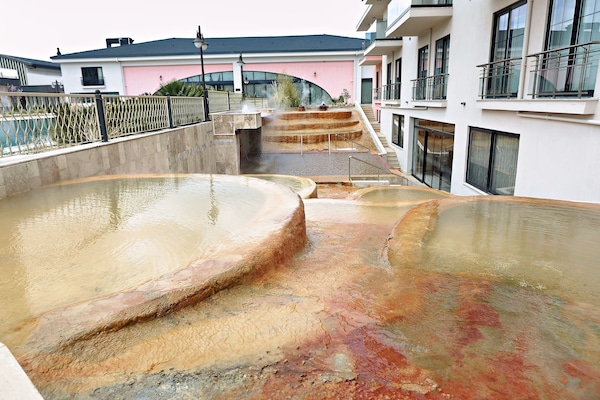 Innenpool, Außenpool
