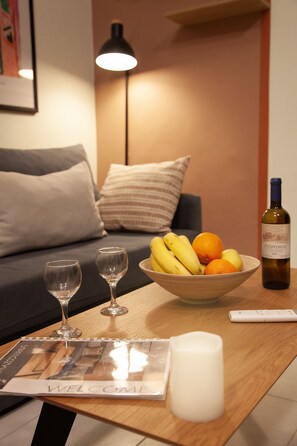 Economy Apartment, 1 Bedroom, Kitchen | Living area