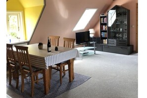 Dining - Holiday apartment Hinrichsen 2 (Midlum)