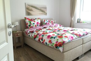 2 Schlafzimmer, Bügeleisen/Bügelbrett, kostenloses WLAN