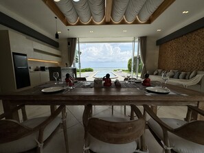 Dining - Beach front 2 bedroom with cinema room & infinity pool Sahadewa (Bali)