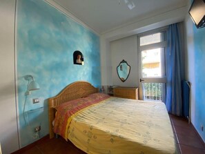 3 soverom, strykejern/-brett, reiseseng for barn og wi-fi (inkludert)