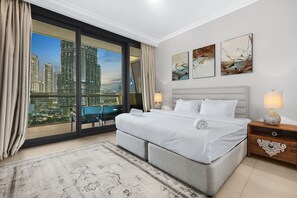 4 slaapkamers, een bureau, een strijkplank/strijkijzer, wifi