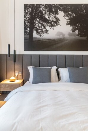 3 bedrooms, desk, iron/ironing board, WiFi