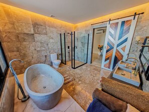 Shower, hair dryer, towels, soap - Ocean view villa Bima 2 bedroom with kids pool  (Bali)