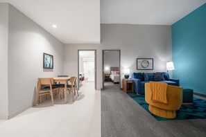 Suite, 1 Bedroom | Living area
