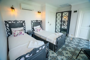 Junior Quadruple Room - Cunda Pusula by Megaron Homes (Ayvalik)