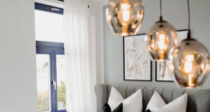 Zwei Wohnungen, ein Erlebnis: Platz für 6 in 4 Schlafzimmern am Wismarer Hafen