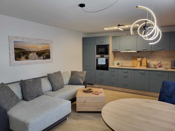 TV - Ferienwohnung Lanckensburg 2 (Altenkirchen)