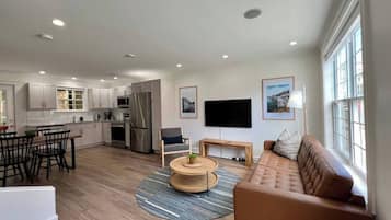 Smart-tv och eldstad