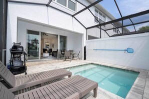 Et oppvarmet basseng