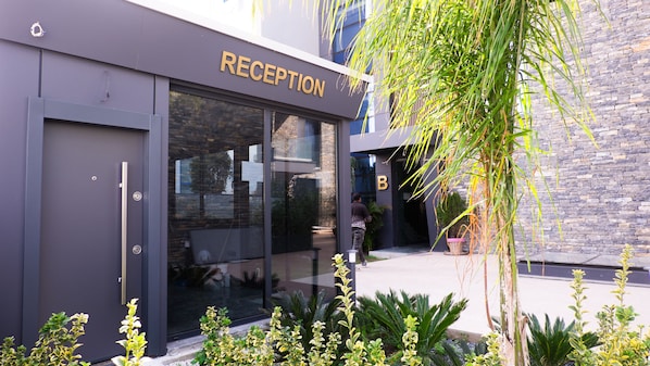 Reception - Bodrum Ada Suites Beach Hotel (Bodrum)