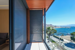 Terrace/patio - Bodrum Ada Suites Beach Hotel (Bodrum)