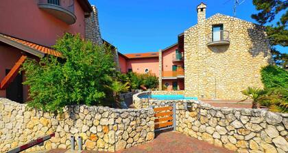 Holiday home with air conditioning and terrace