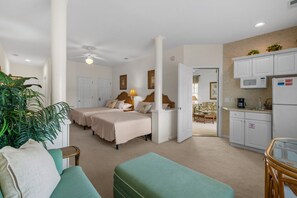 Desk, iron/ironing board, WiFi, bed sheets