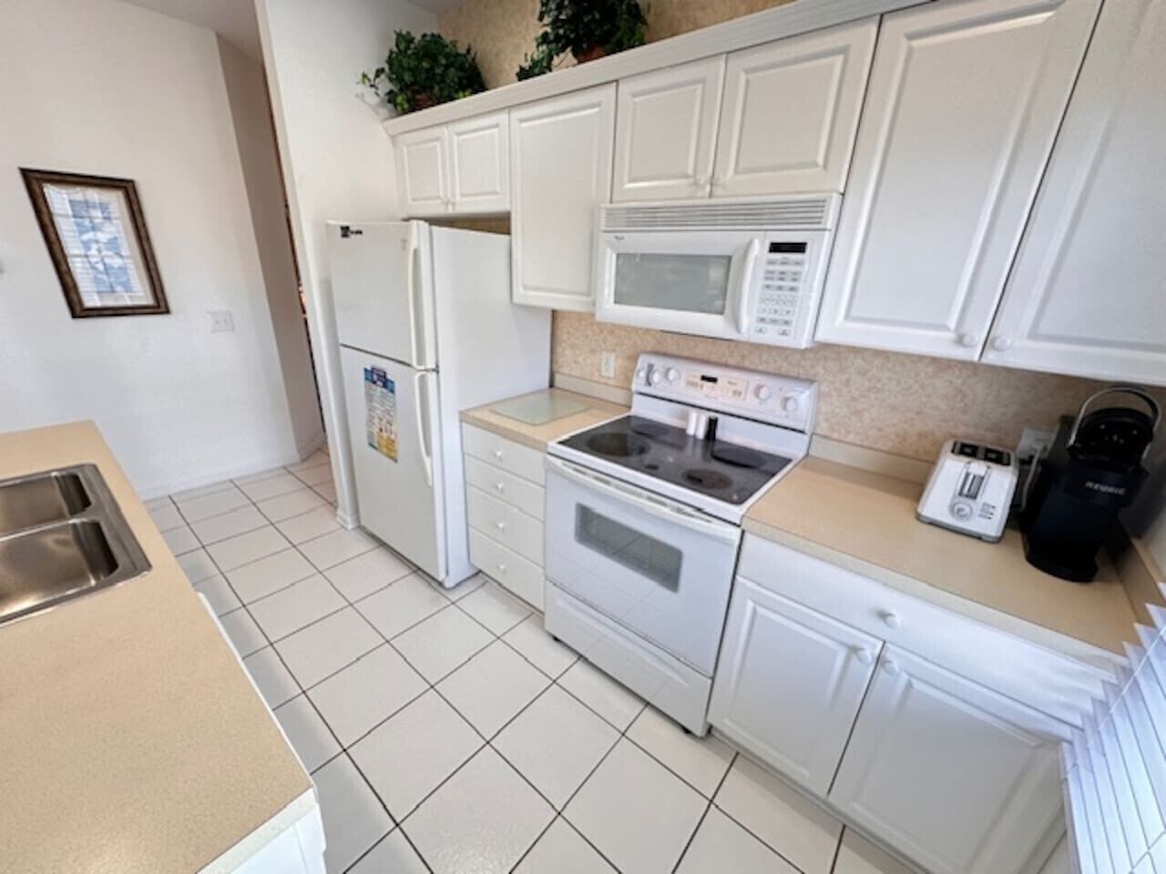 冰箱、微波炉、烤箱、炉灶