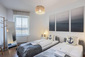 2 bedrooms