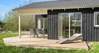 4 bedroom nice home in Vinderup