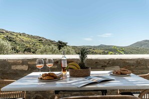 Design Villa | In-room dining