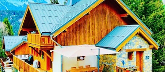 Luxury family, ski-in / ski-out chalet in Oz en Oisans (Alpe d'Huez Domain)