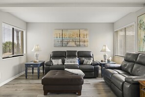 Een smart-tv en een dvd-speler