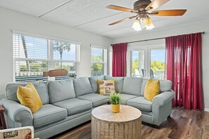 Smart TV, DVD player - Oceanfront Ground Floor Unit In A Quiet And Private Gated Complex! (St. Augustine)