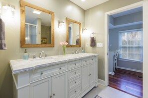 Interior - 177 Evian: Spacious and bright 3 BR detached villa with loft. Free Bikes. (Hilton Head Island)