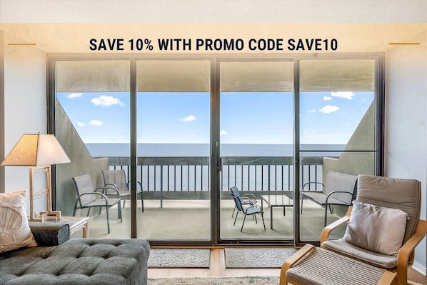 TV - Spacious 2 Bedroom Ocean Front with Indoor Pool! (Ocean City)
