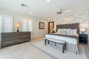 7 bedrooms, desk, iron/ironing board, free WiFi