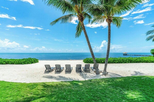 A la platja, gandules de platja i tovalloles de platja 