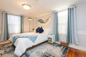 1 makuuhuone, työpöytä, silitysrauta/-lauta, Wi-Fi